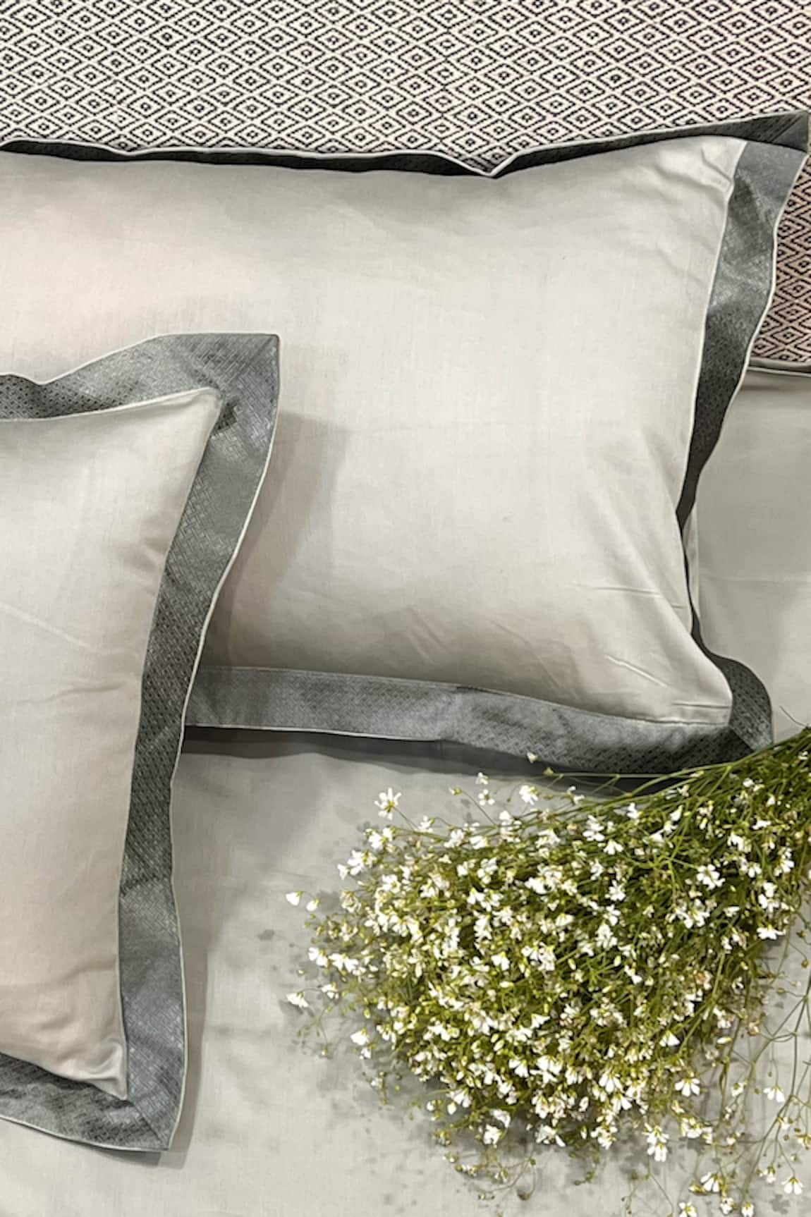 Sadyaska Cotton Bedsheet With Pillow Covers