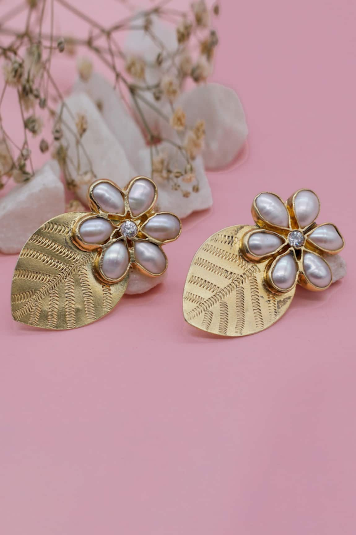 Sangeeta Boochra X Deme Nargis Floral Shape Earrings