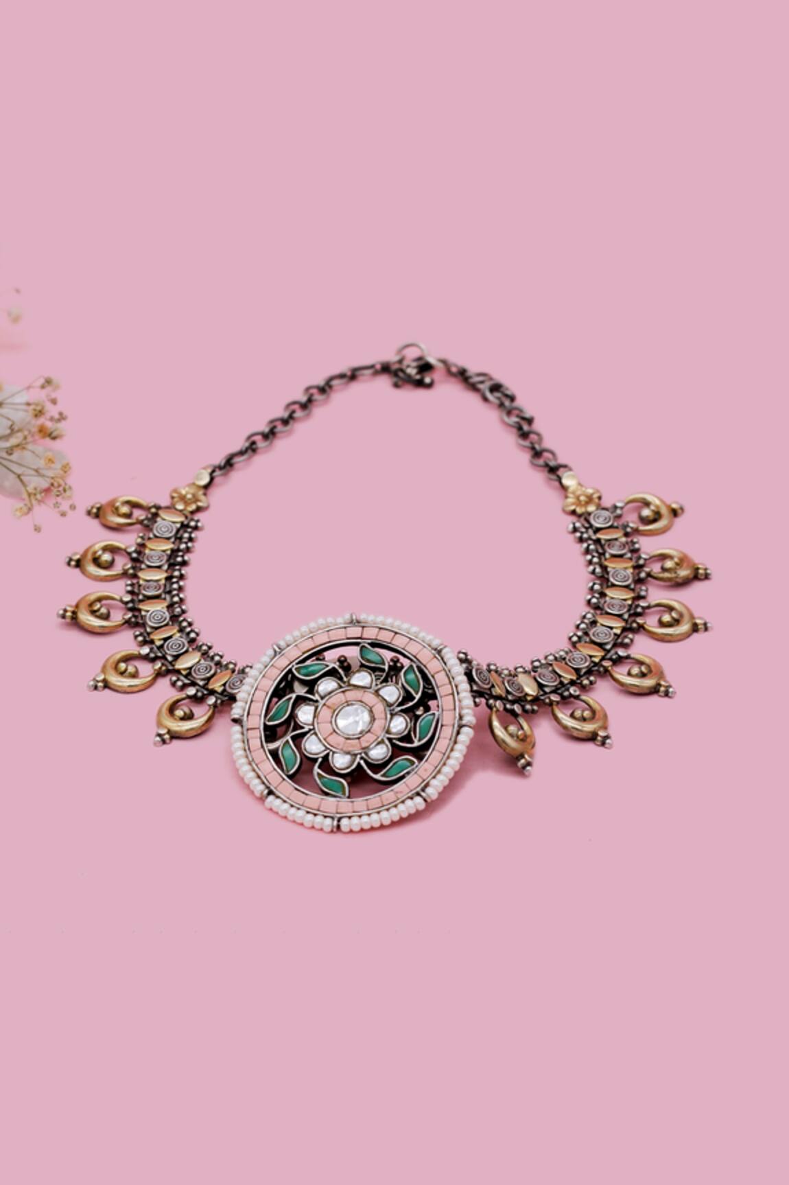 Sangeeta Boochra X Deme Afsarara Kundan Necklace