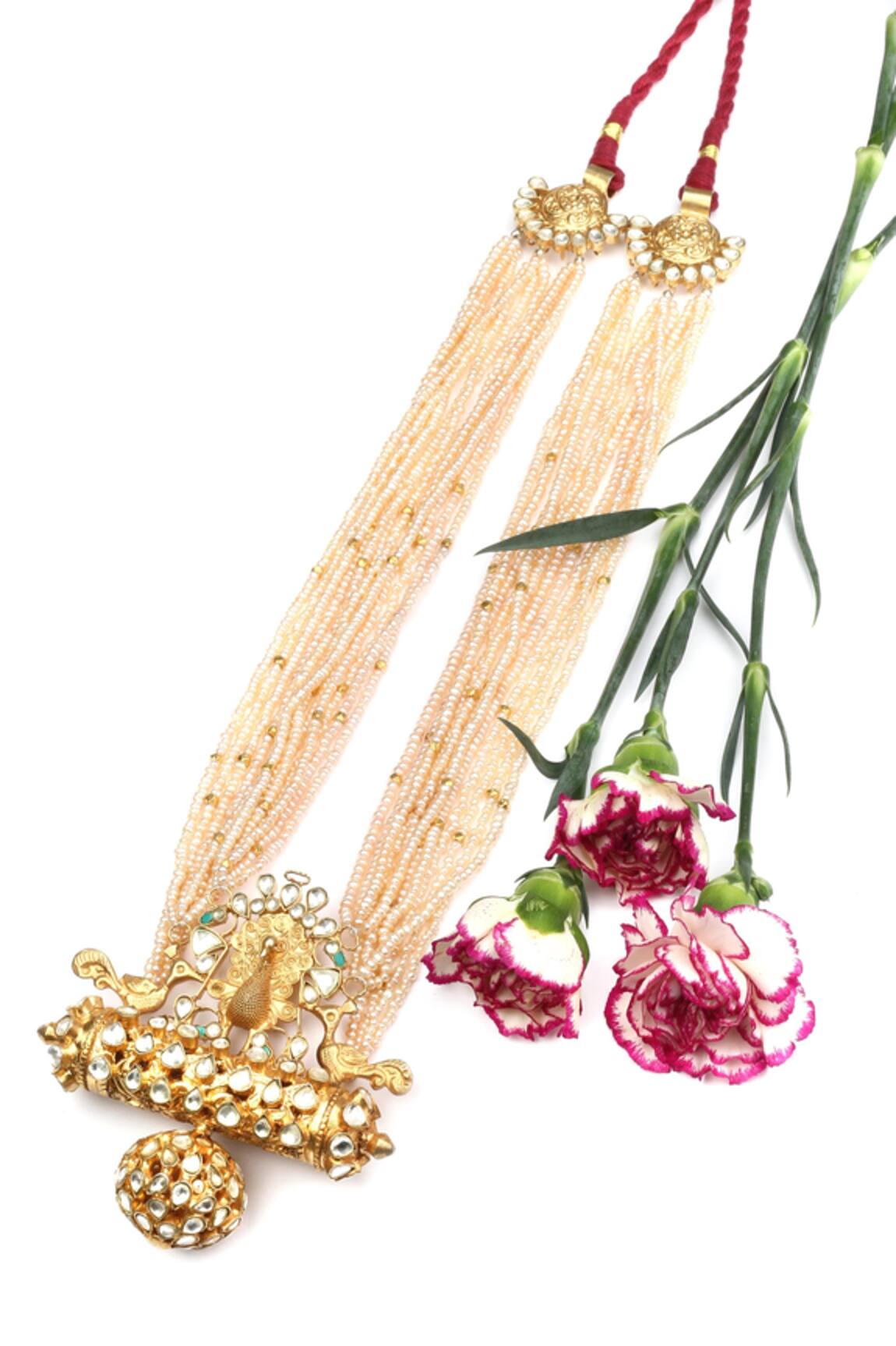 Sangeeta Boochra Handcrafted Pendant Necklace