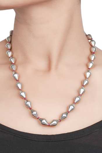 Sangeeta Boochra Handcrafted Bead Necklace 