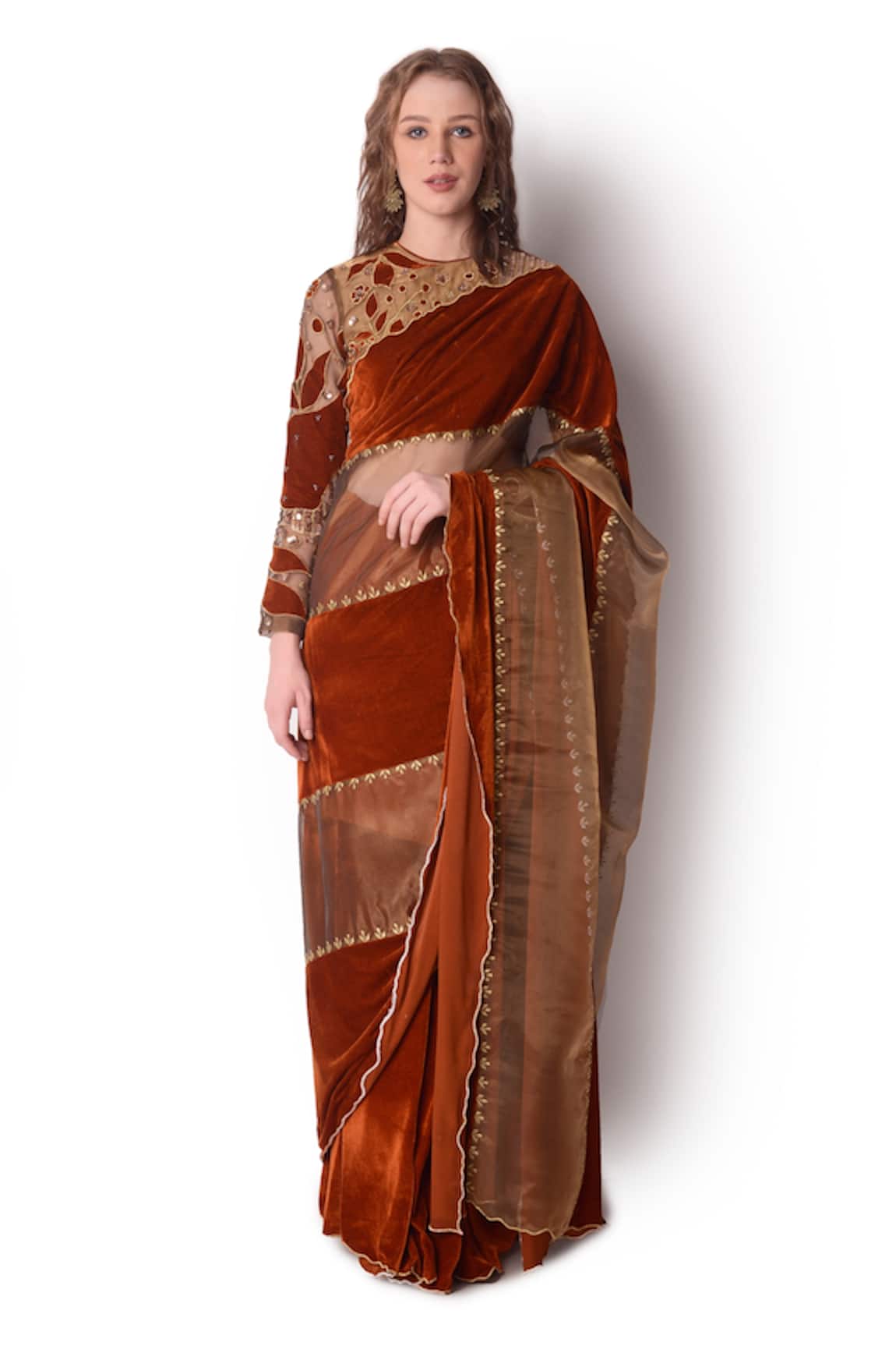 Shwetanga Floral Embroidered Saree With Blouse