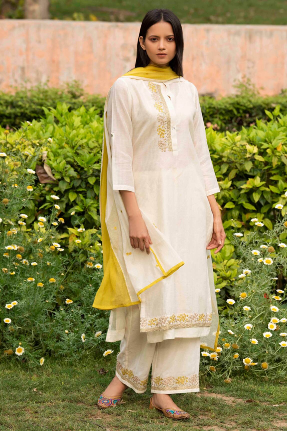 Priti Prashant Handwoven Kurta Set 