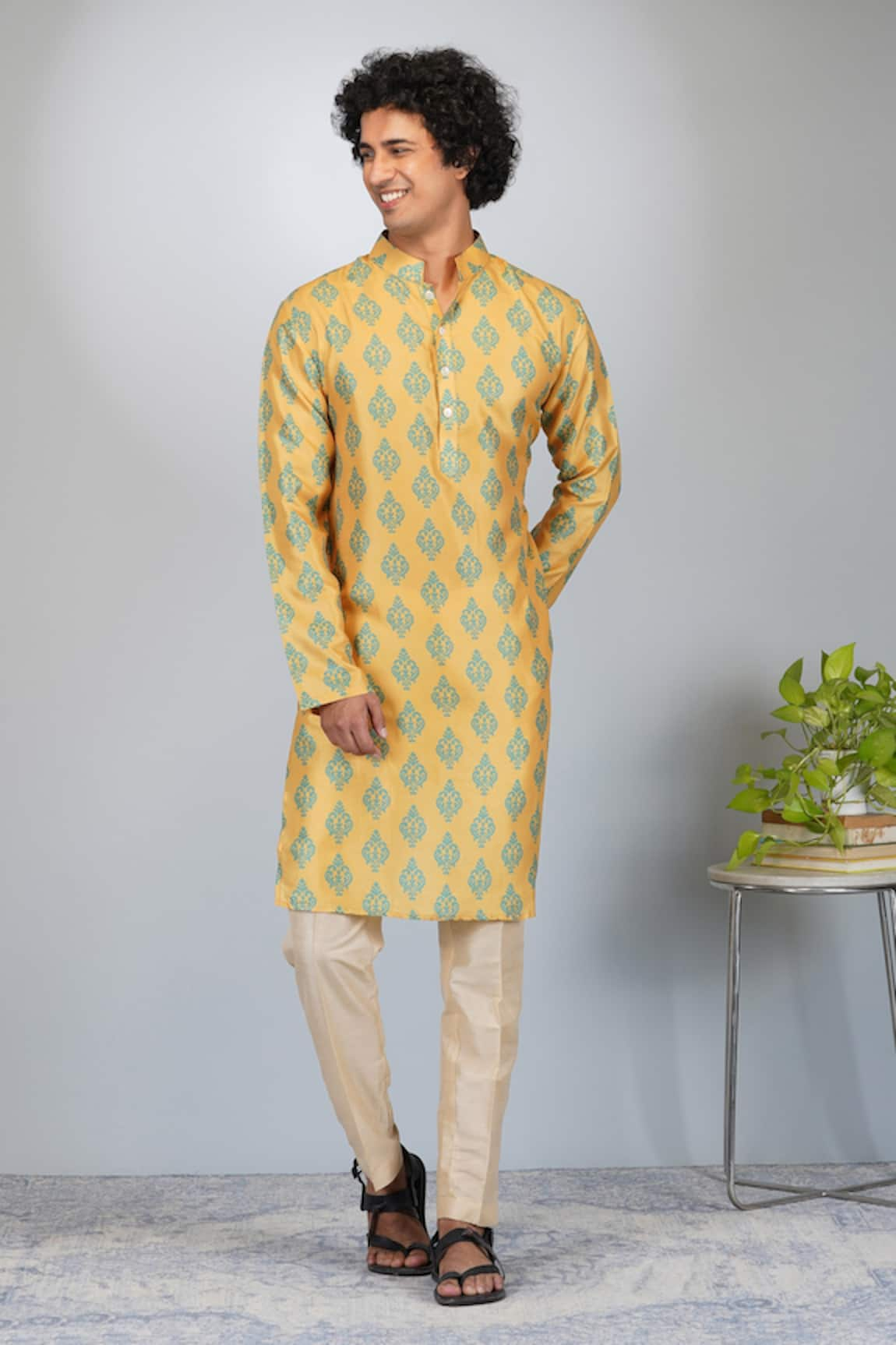 Eleven Brothers Floral Print Kurta Set