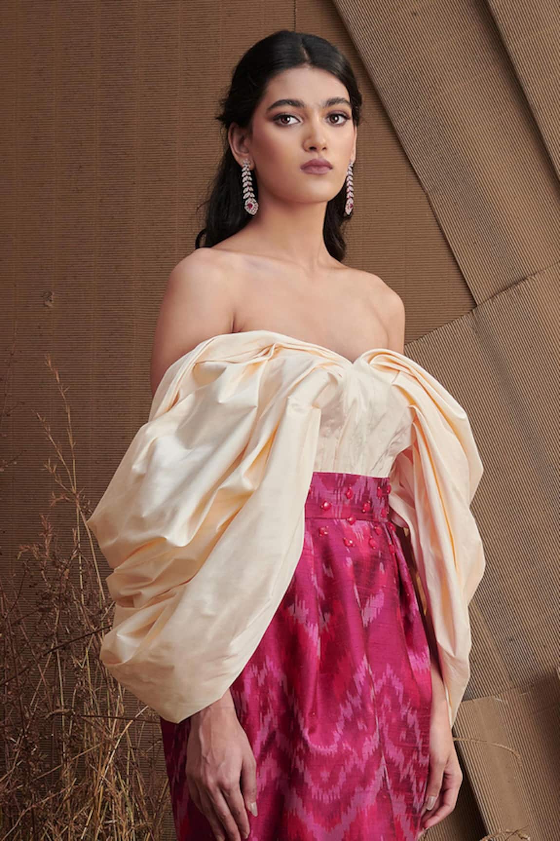 Shriya Som Off Shoulder Top