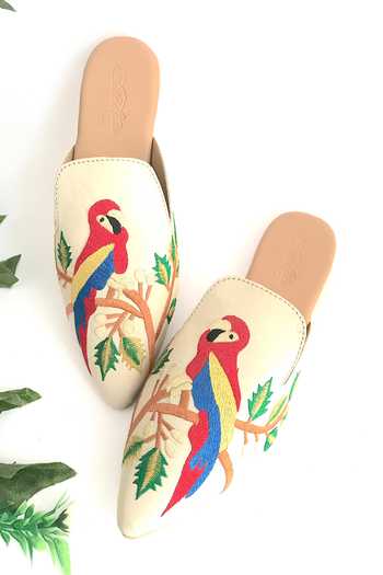 Sole House Embroidered Beige Pointed Toe Mules