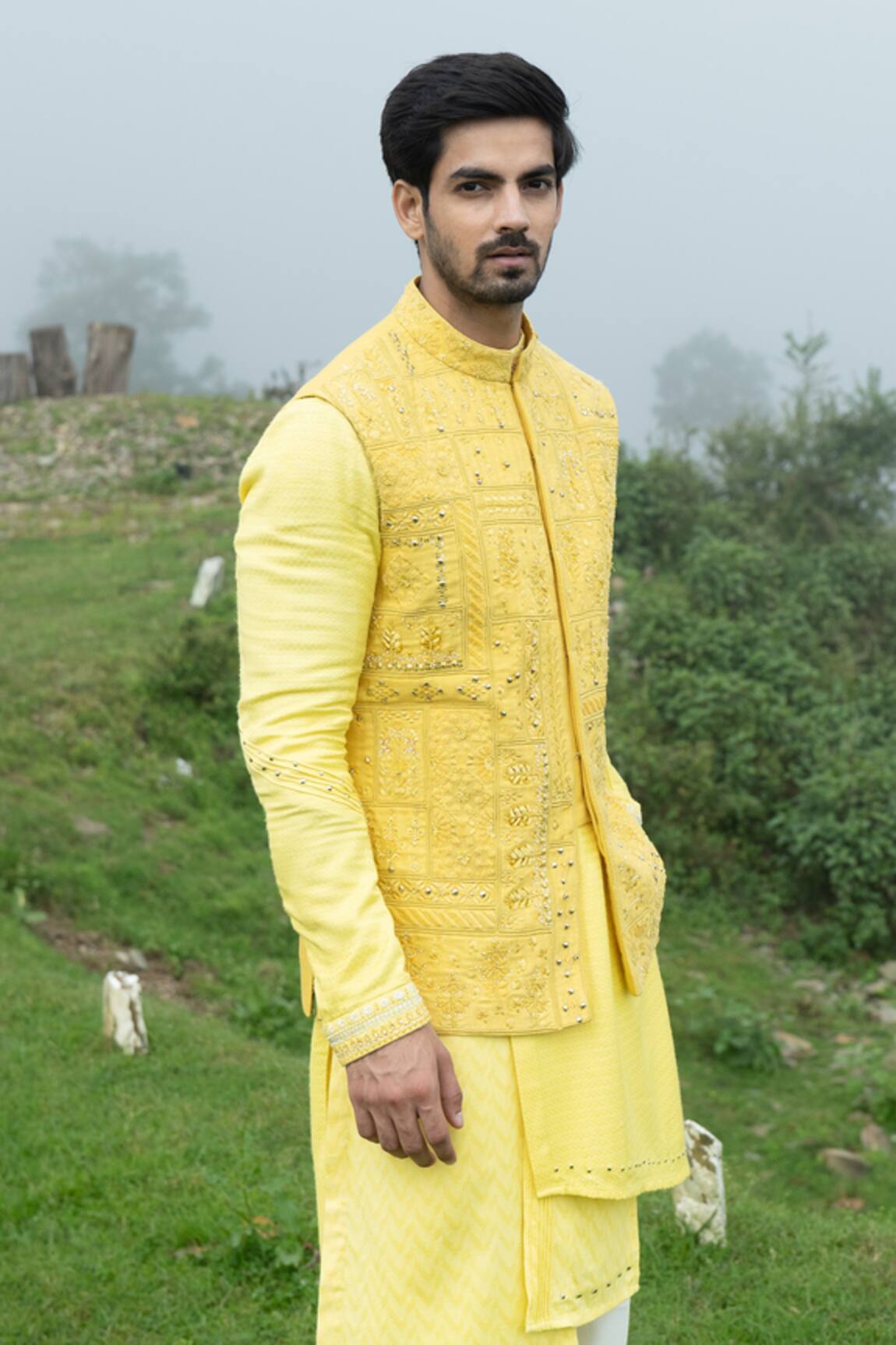Sarab Khanijou Bhagalpuri Silk Embroidered Bundi & Kurta Set