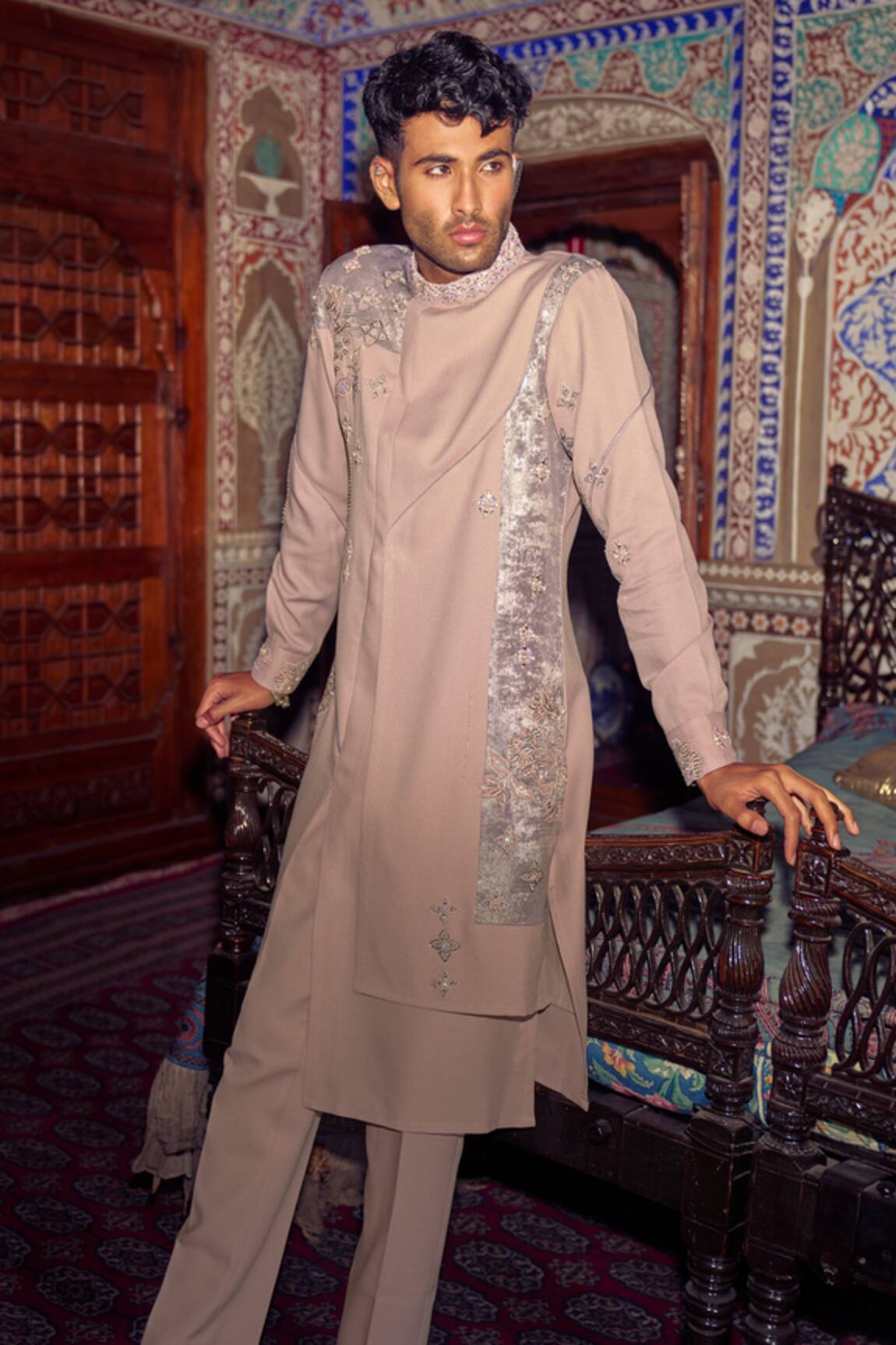Sarab Khanijou Embroidered Kurta & Pant Set