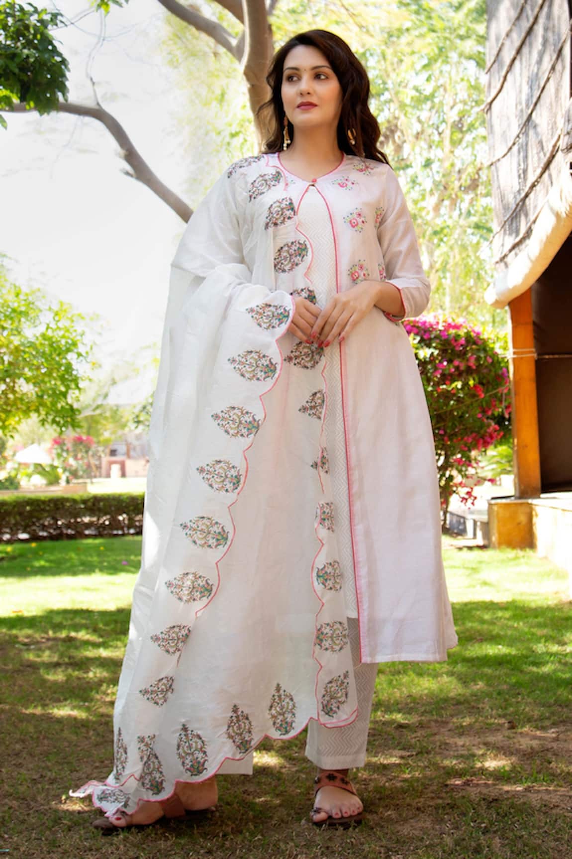 Missprint Kurta Set With Scallop Dupatta