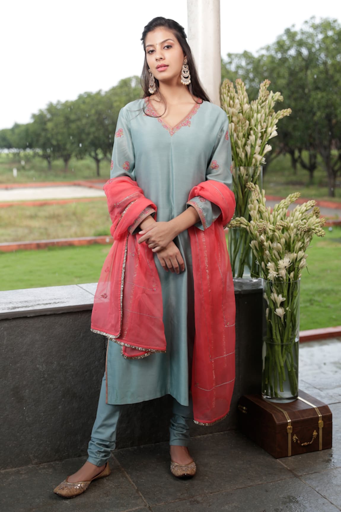 Sravanti Straight Kurta Set