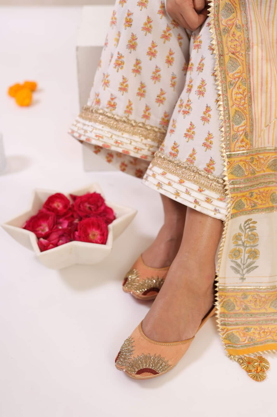 Kala Chandni Zardozi Embroidered Juttis