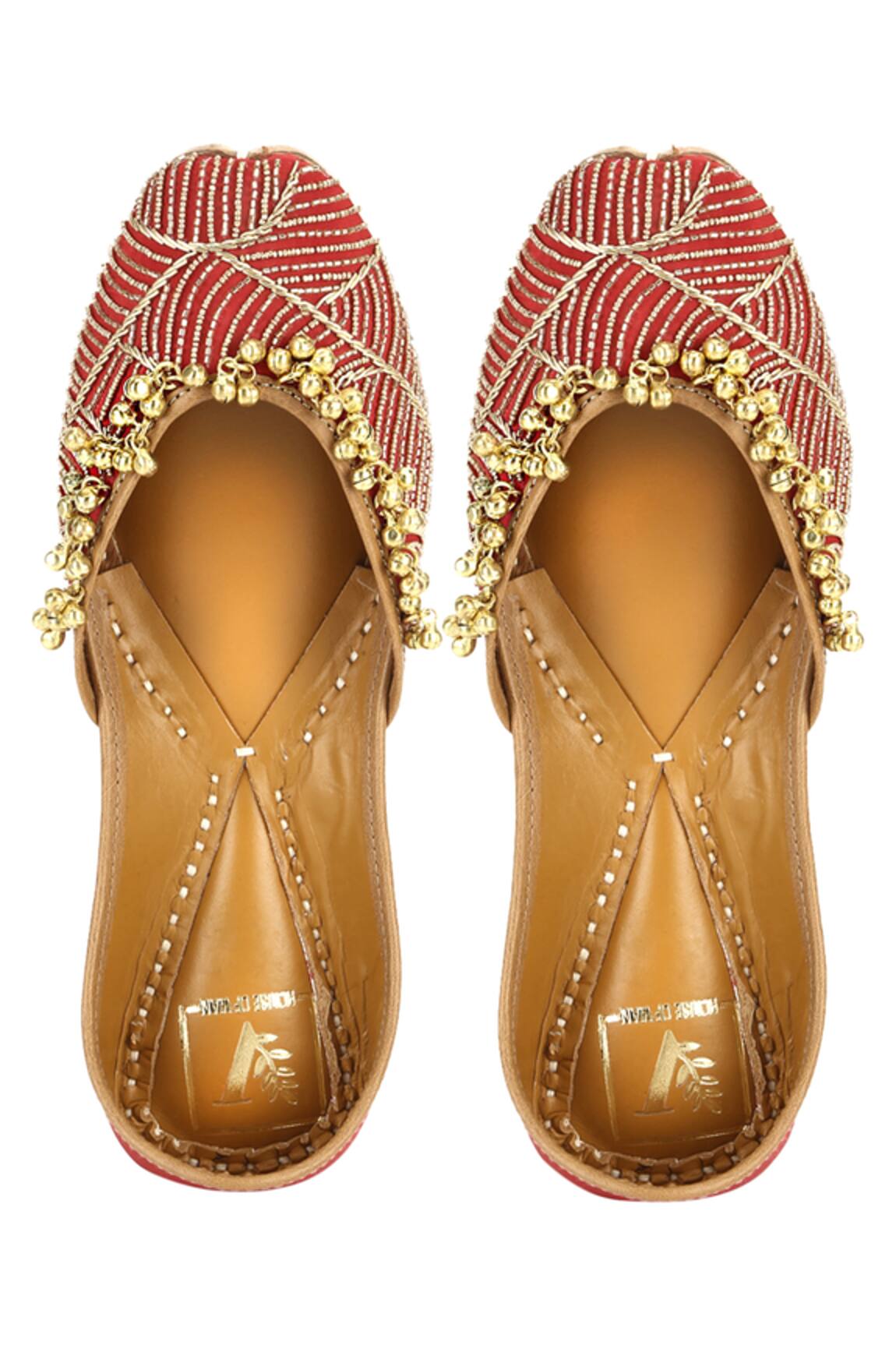House Of Vian Embellished Juttis