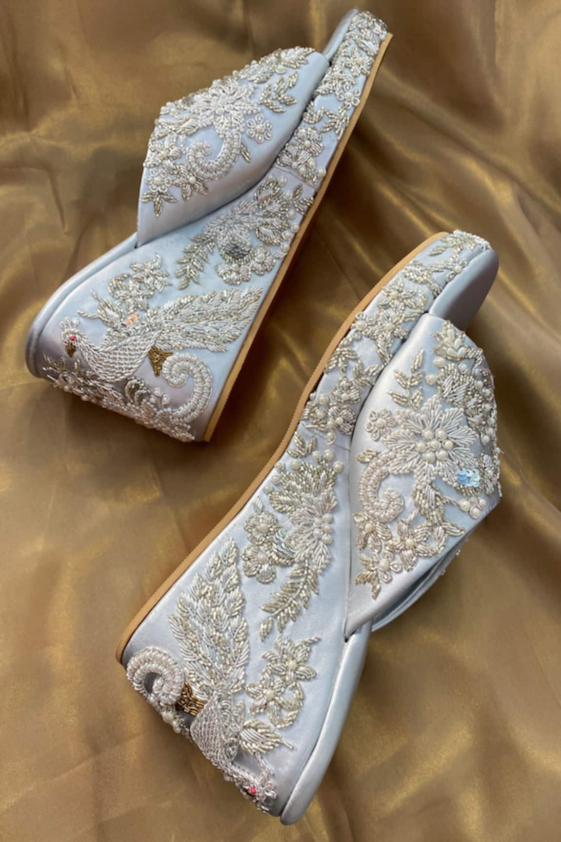 Shiveen Shiveen Svetah Mayura Embroidered Wedges