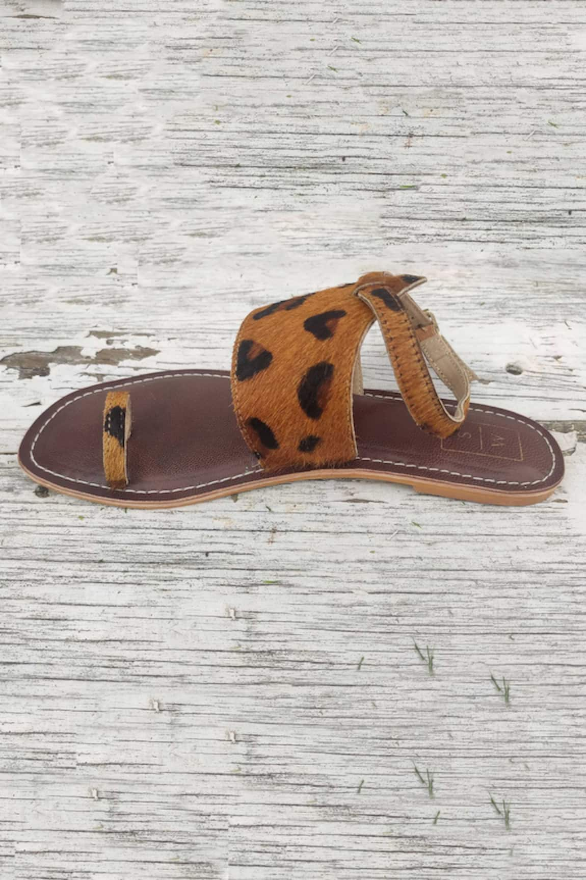 Leopard print flip online flops