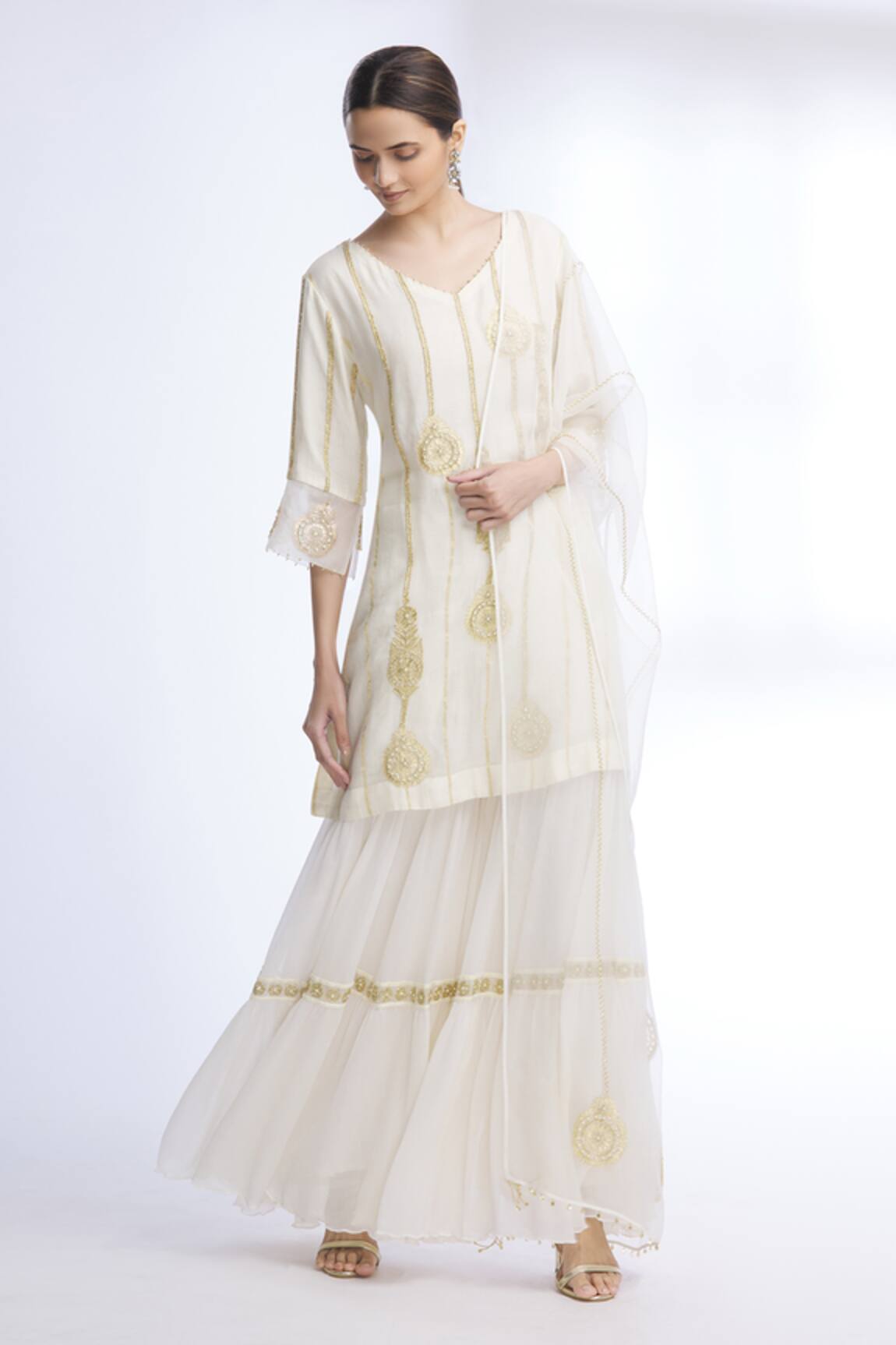 Sozenkari Silk Chanderi Embroidered Kurta Set