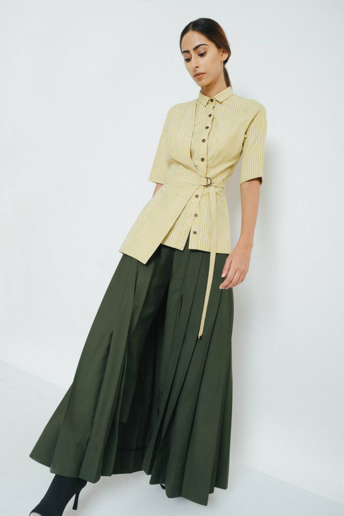 Notebook Pleated Overlay Pant
