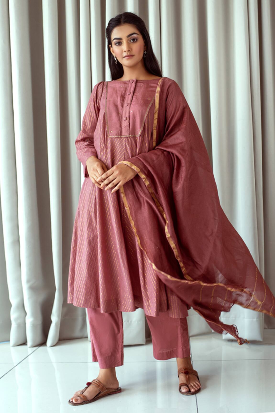 Taro Handloom Cotton Zari Striped Anarkali Set