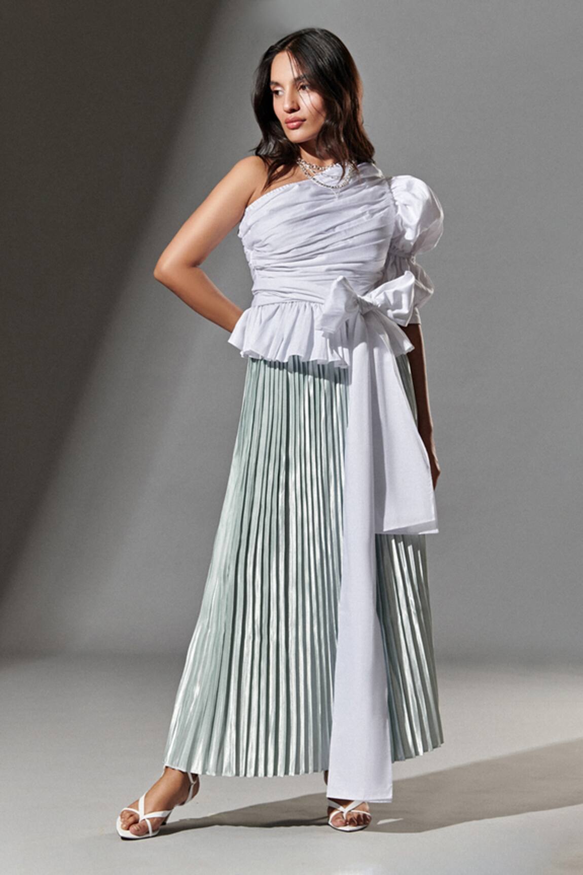 Therealb One Shoulder Puff Sleeve Top