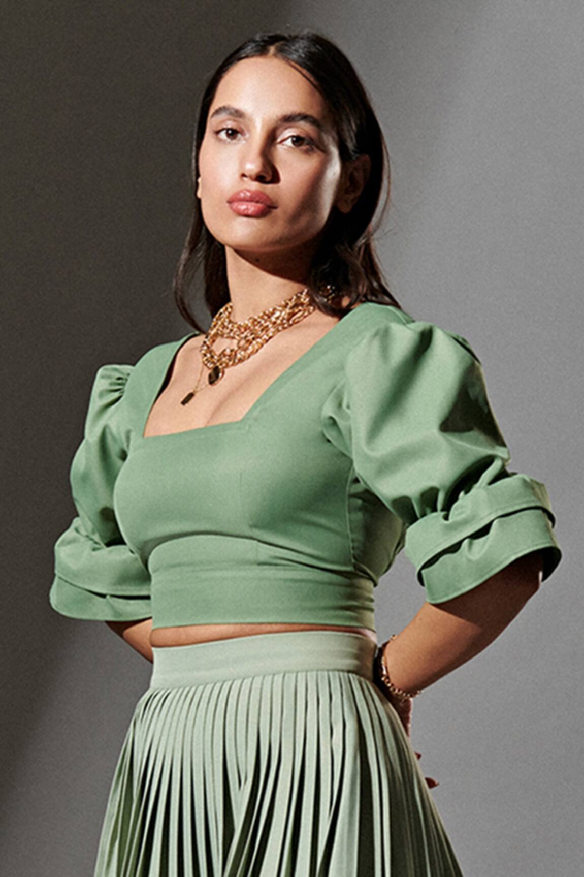 Therealb Square Neckline Crop Top