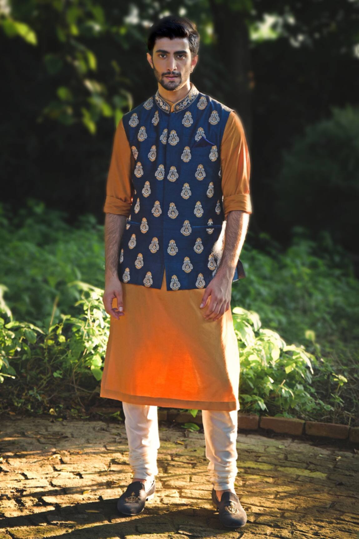 Talking Threads Paisley Embroidered Bundi