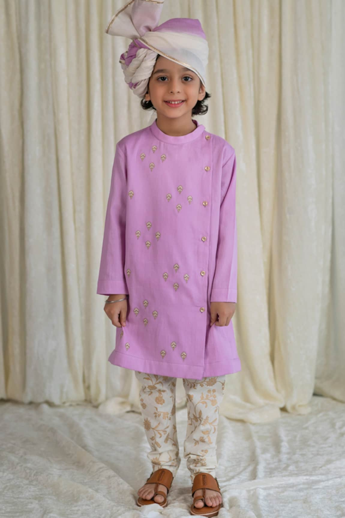 Tiber Taber Floral Embroidered Kurta Set