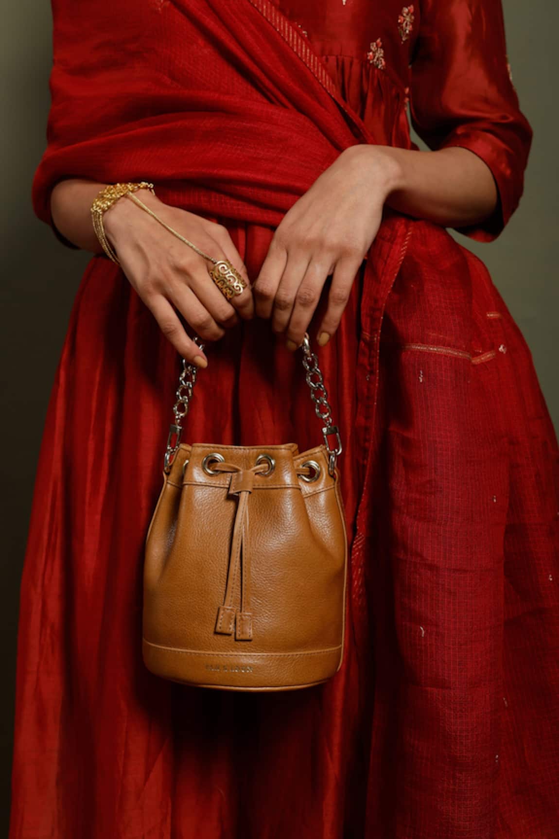 Tan & Loom Bombay Ajustable & Detachable Handle Potli Bag