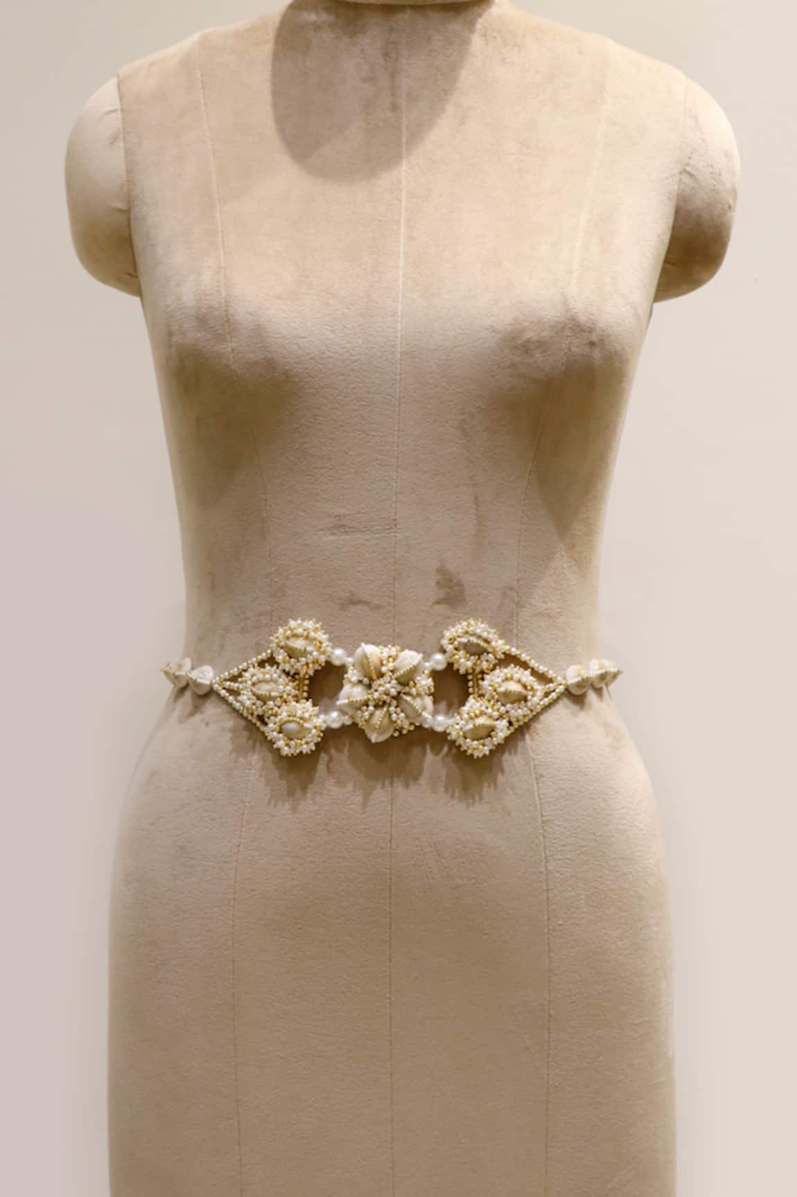 Vaidaan Aadhika Embellished Belt 