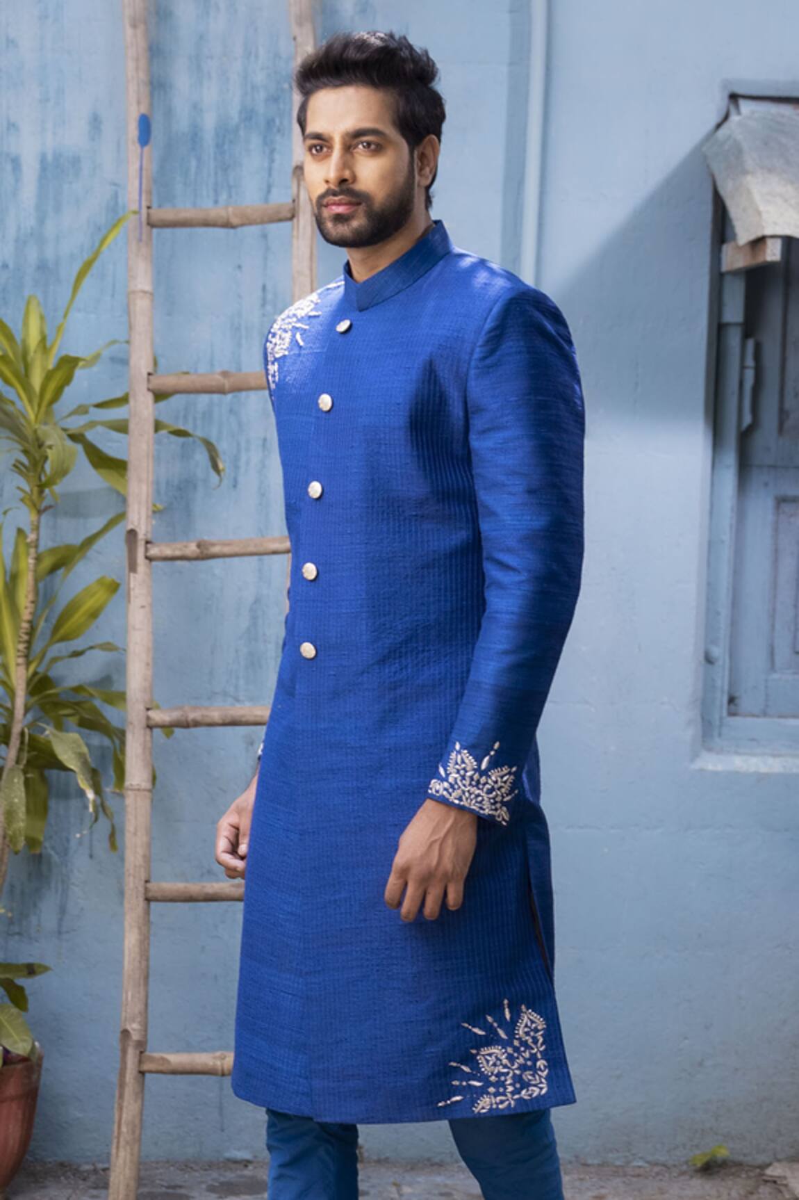 Varun Chakkilam Silk Embroidered Sherwani Set 