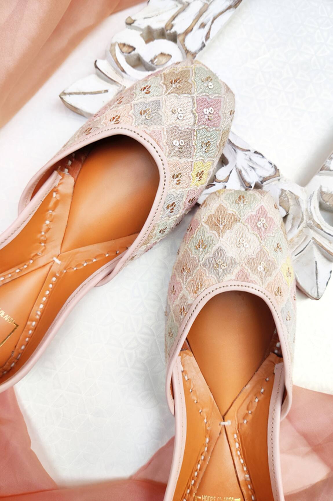 House Of Vian Mughal Pattern Juttis 