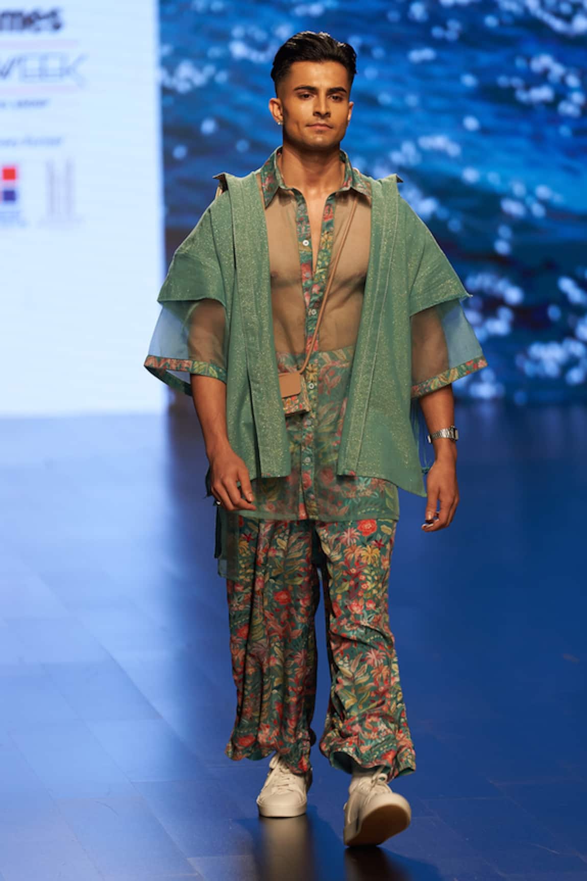 Rishi And Vibhuti Aquatic Shacket 