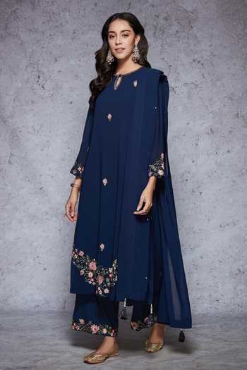 Ajiesh Oberoi Embroidered Kurta Set 
