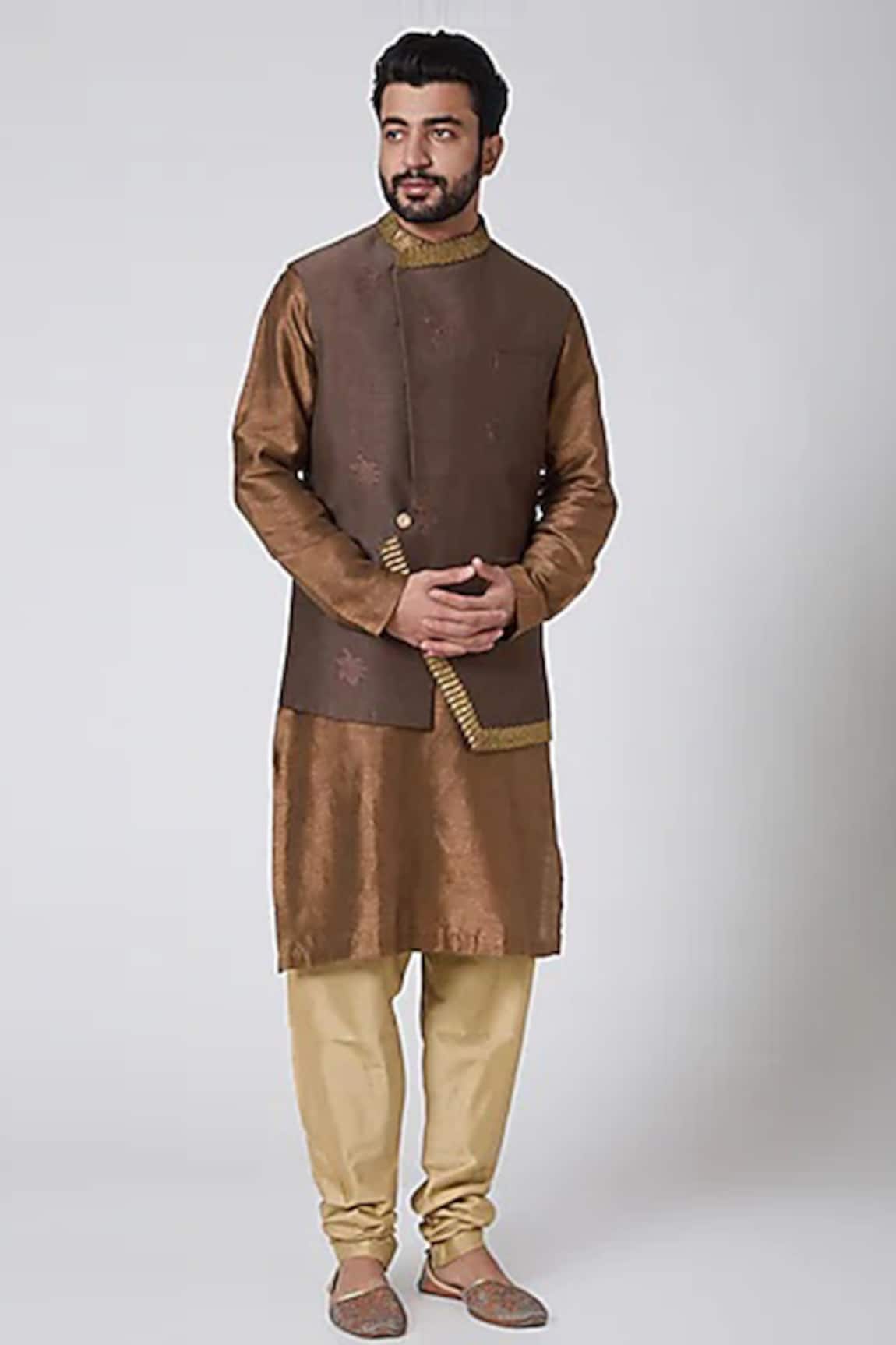 Yajy By Aditya Jain Silk Bundi & Kurta Set