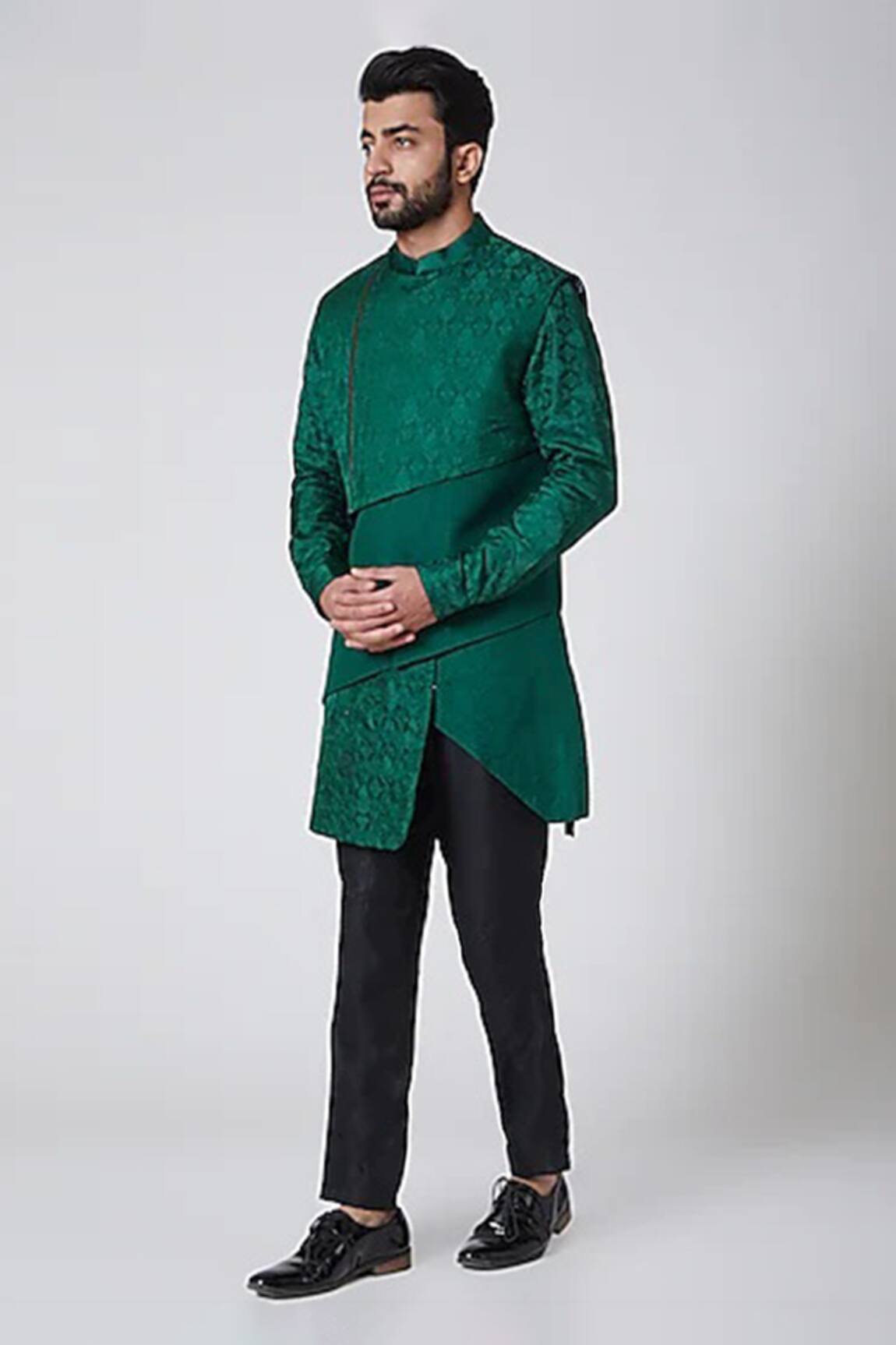 Yajy By Aditya Jain Embroidered Bundi & Silk Kurta Set