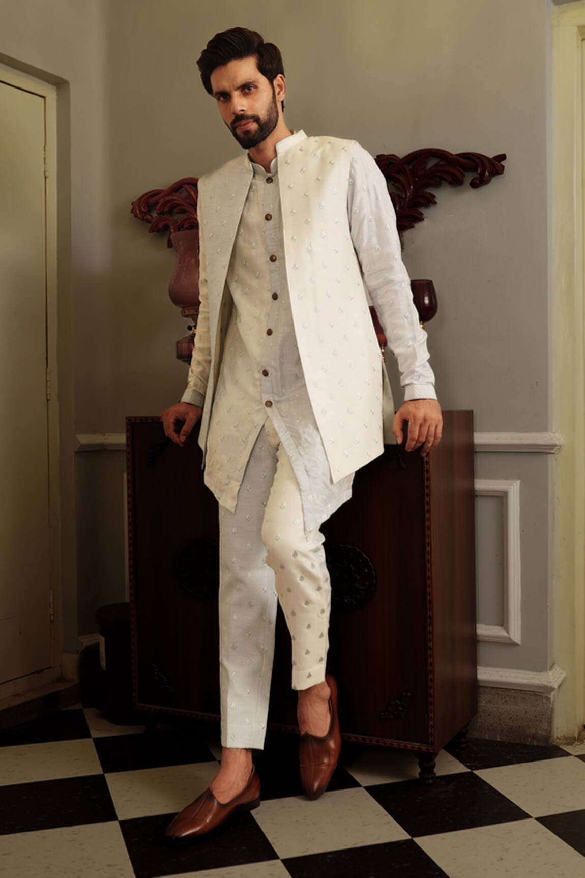 Yajy By Aditya Jain Kirtti Silk Bundi & Kurta Set