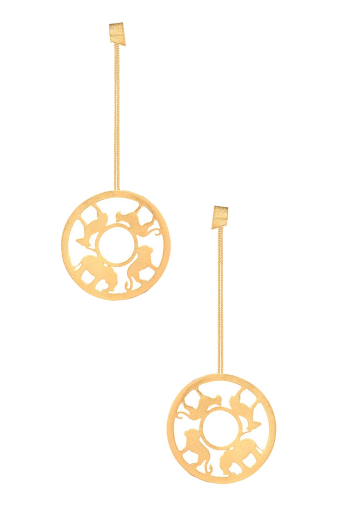 Zohra Carved Long Earrings