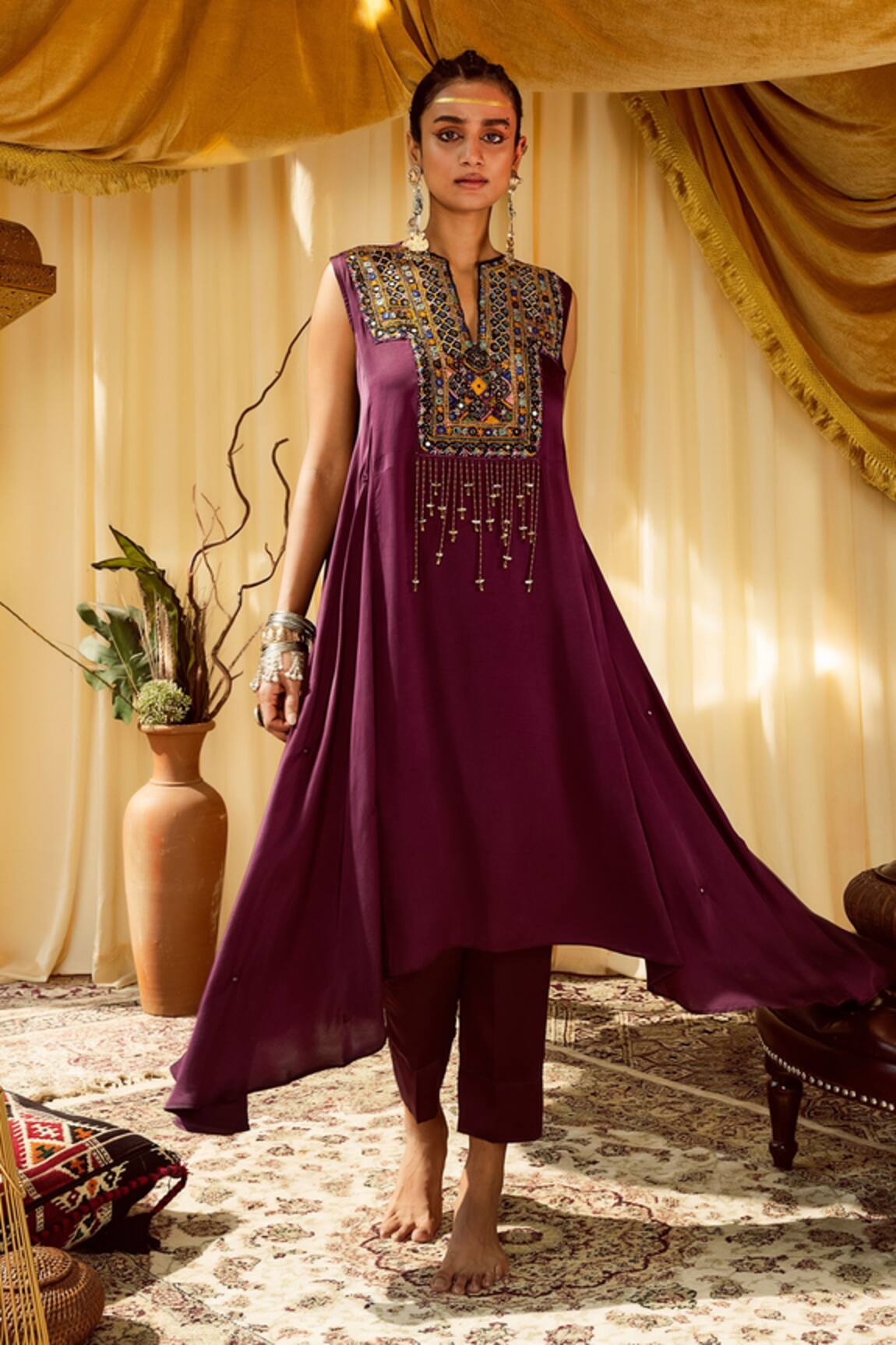 Zariya The Label Asymmetric Kurta & Pant Set