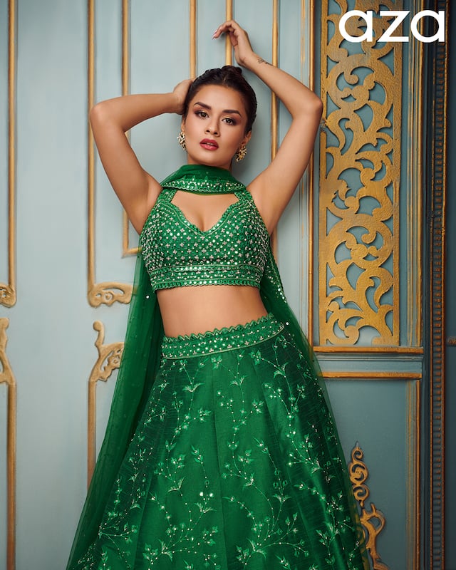 Avneet_Kaur_in_Ariyana_Couture_Green_Dupion_Floral_Embroidered_Lehenga_Set