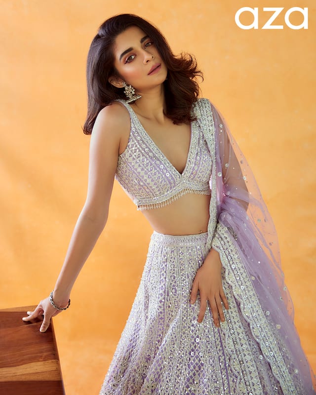 Mithila_Palkar_in_Lavender_embroidered_lehenga_with_embellished_blouse