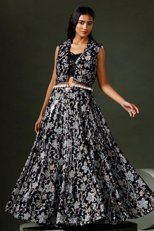 Two Sisters By Gyans