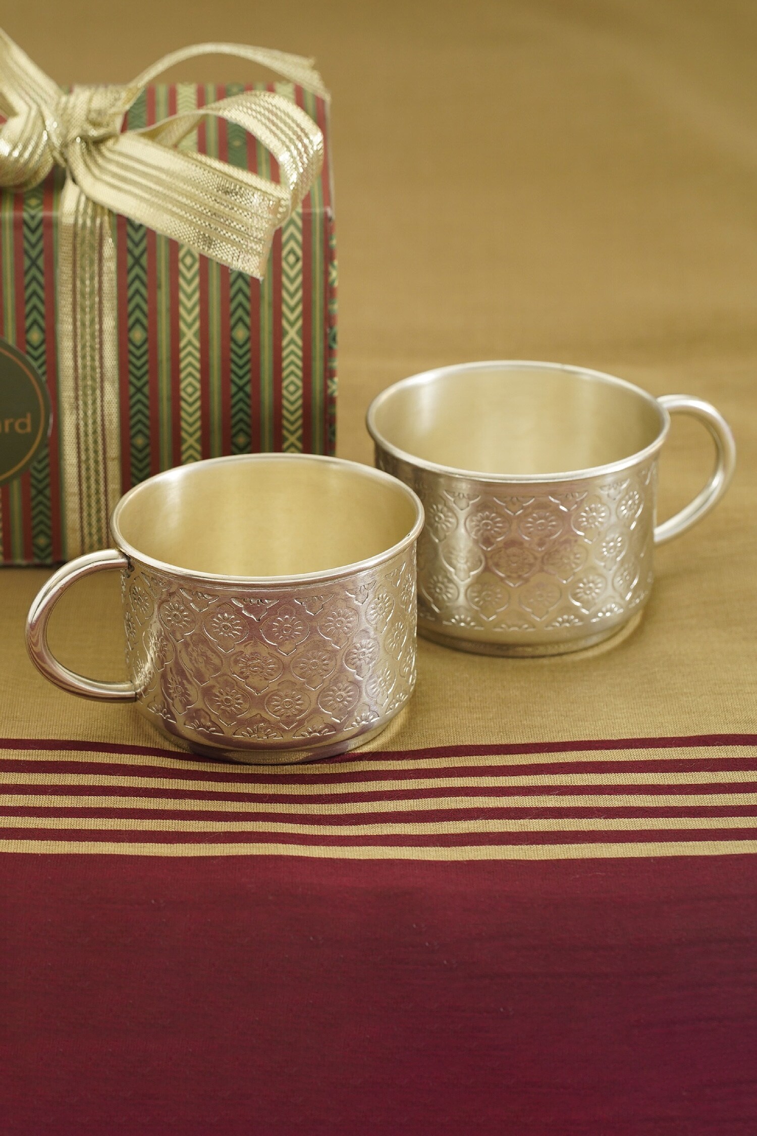 Buy COURTYARD Tanjore Shubha Tea Cups Gift Set Online Aza Fashions