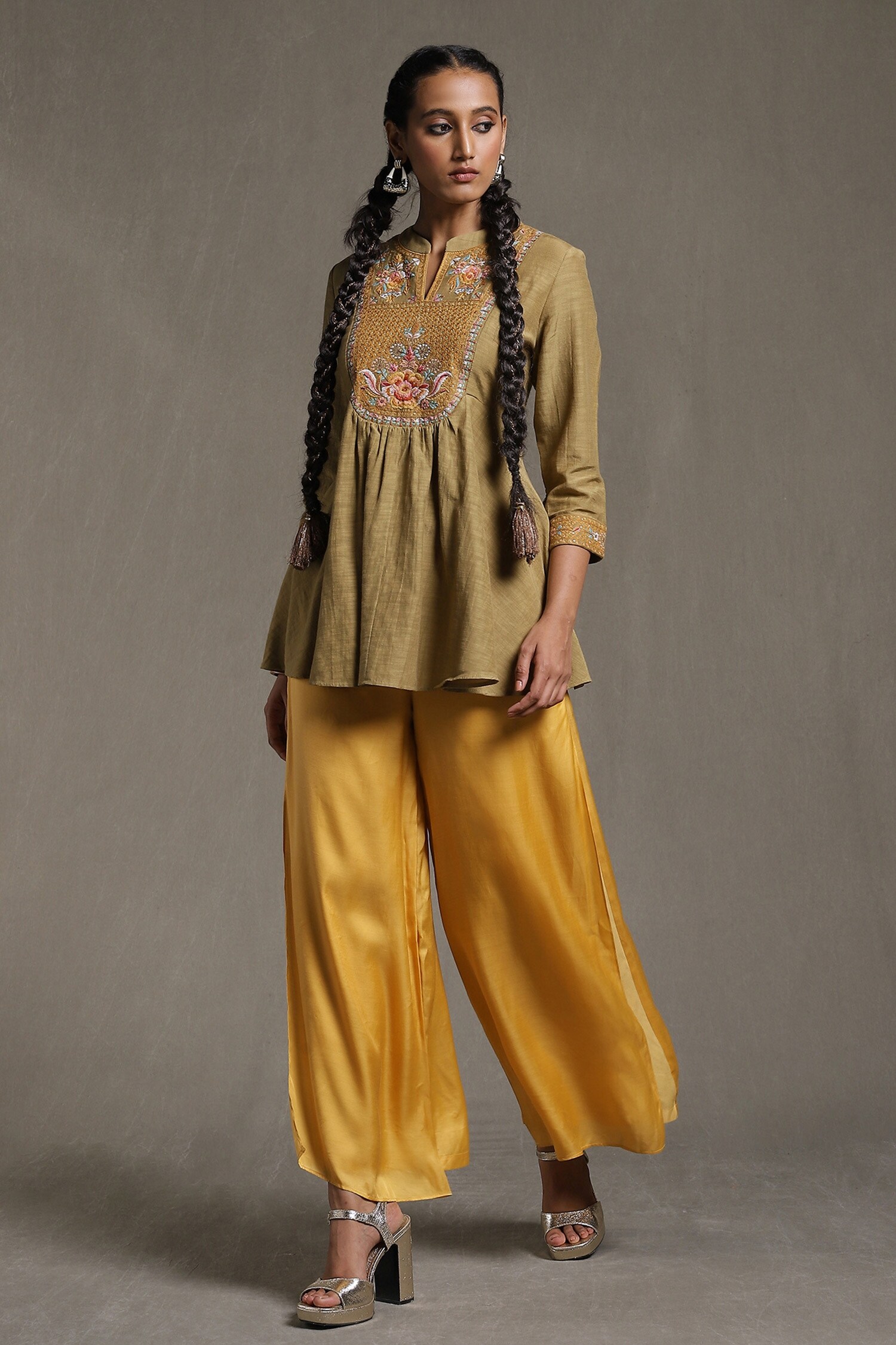Ritu Kumar Green Viscose Slub Floral Embroidered Kurta