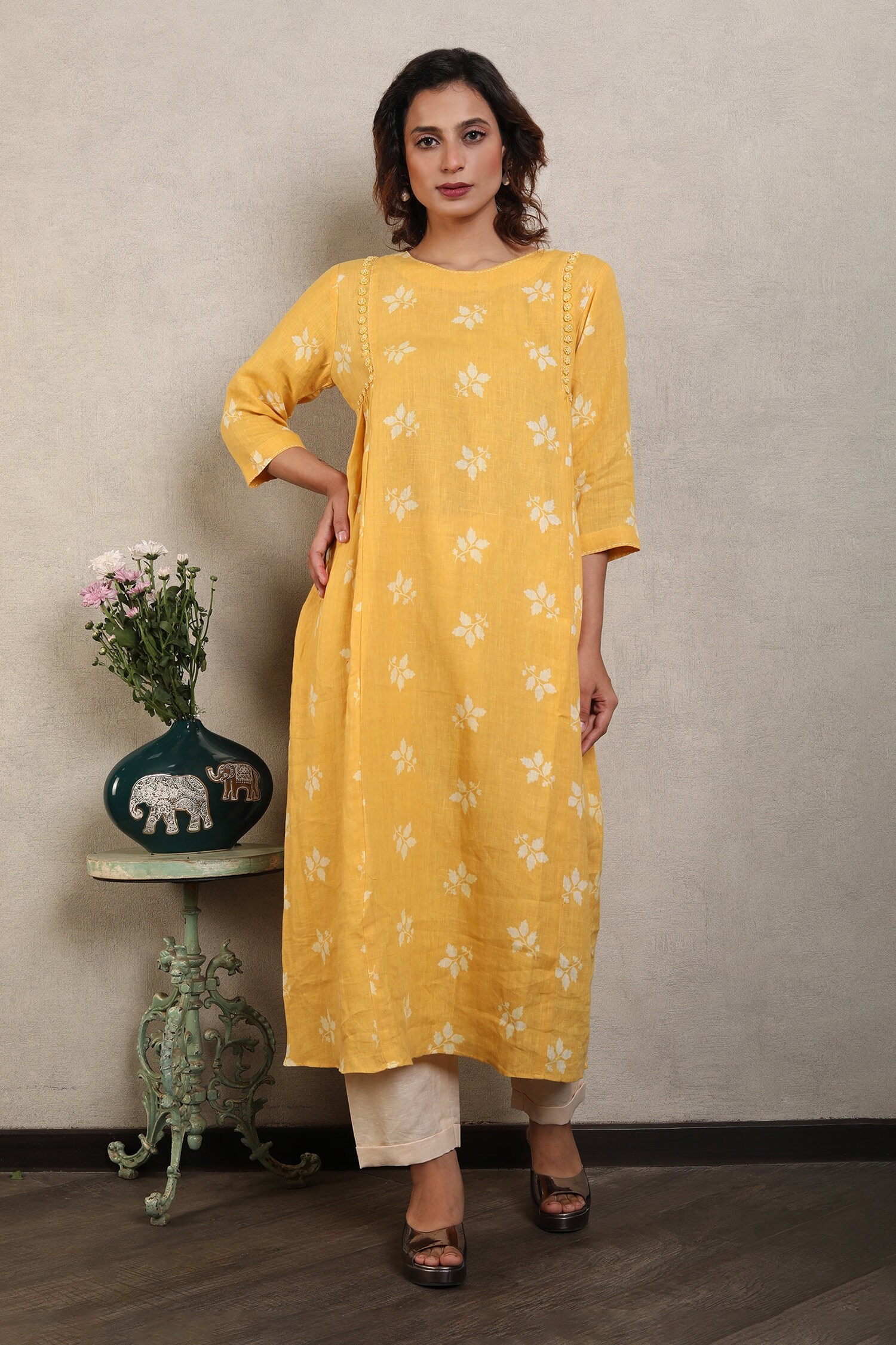 Buy Falguni.Foram Yellow Gauze Linen Leaf Print Gathered Kurta And Pant