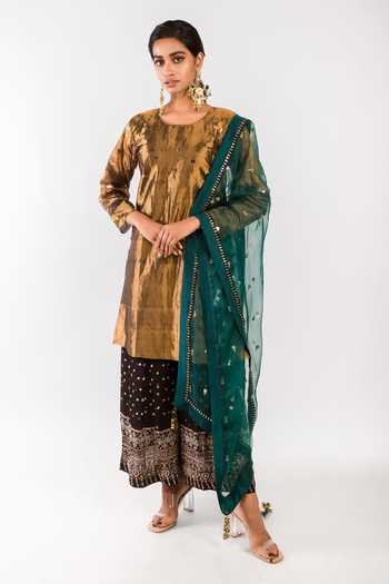 Grey Gold Printed Angraaha Style Straight Kurta With V Neck & 3/4 Sleeves main image 0