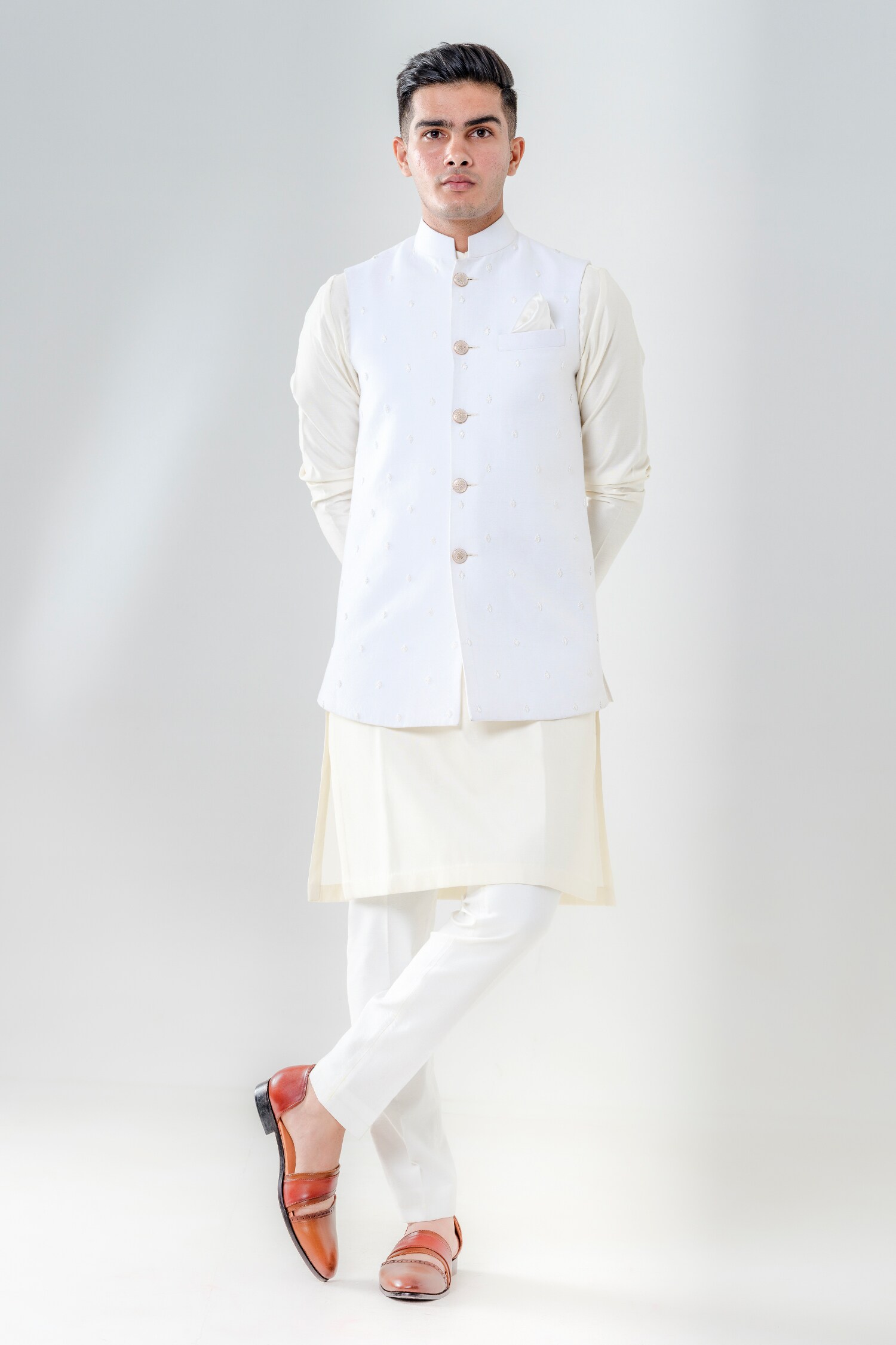 Amrit Dawani Ivory French Knot Embroidered Bundi Kurta Set
