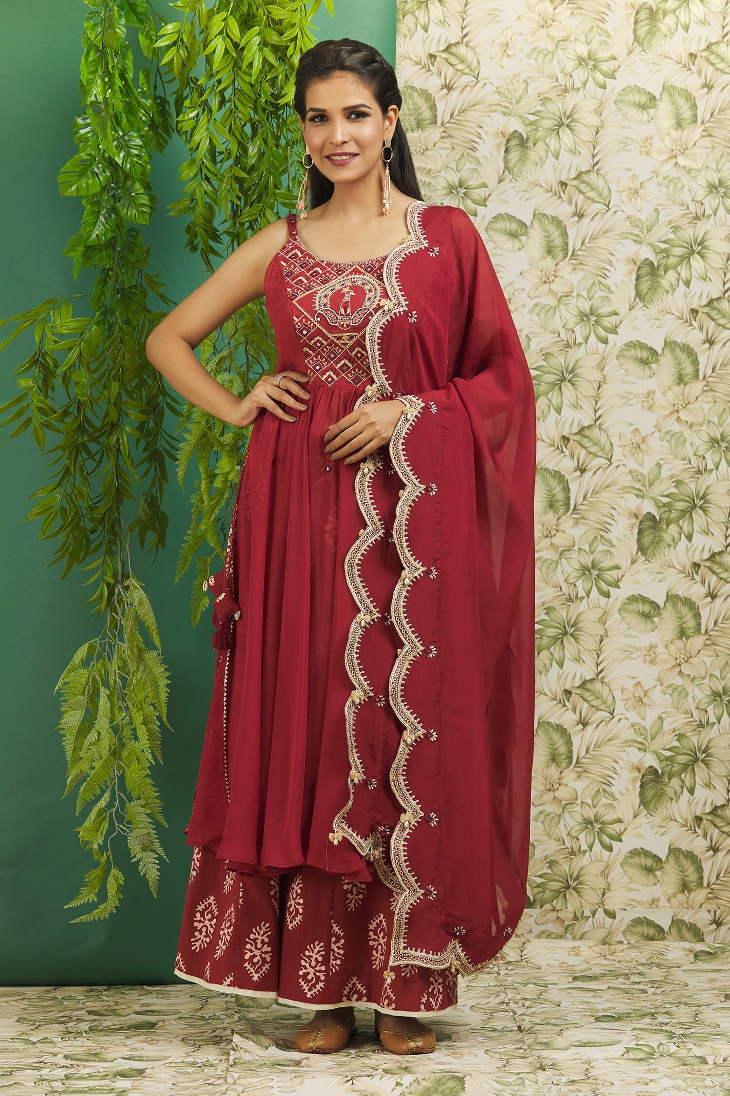 Buy Alaya Advani Cotton Strappy Bodice Embroidered Kurta Palazzo Set