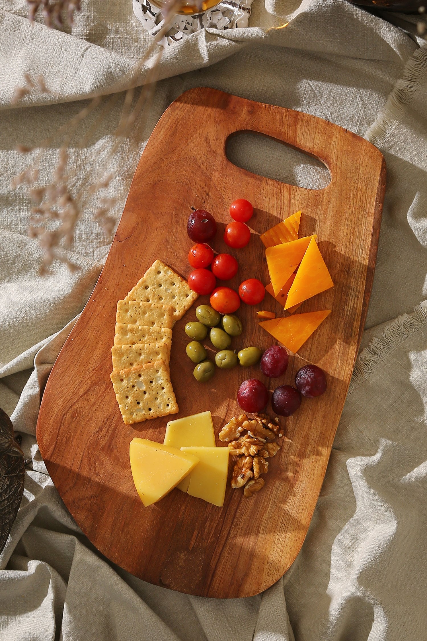 Amoli Concepts Mango Wood Chopping Board