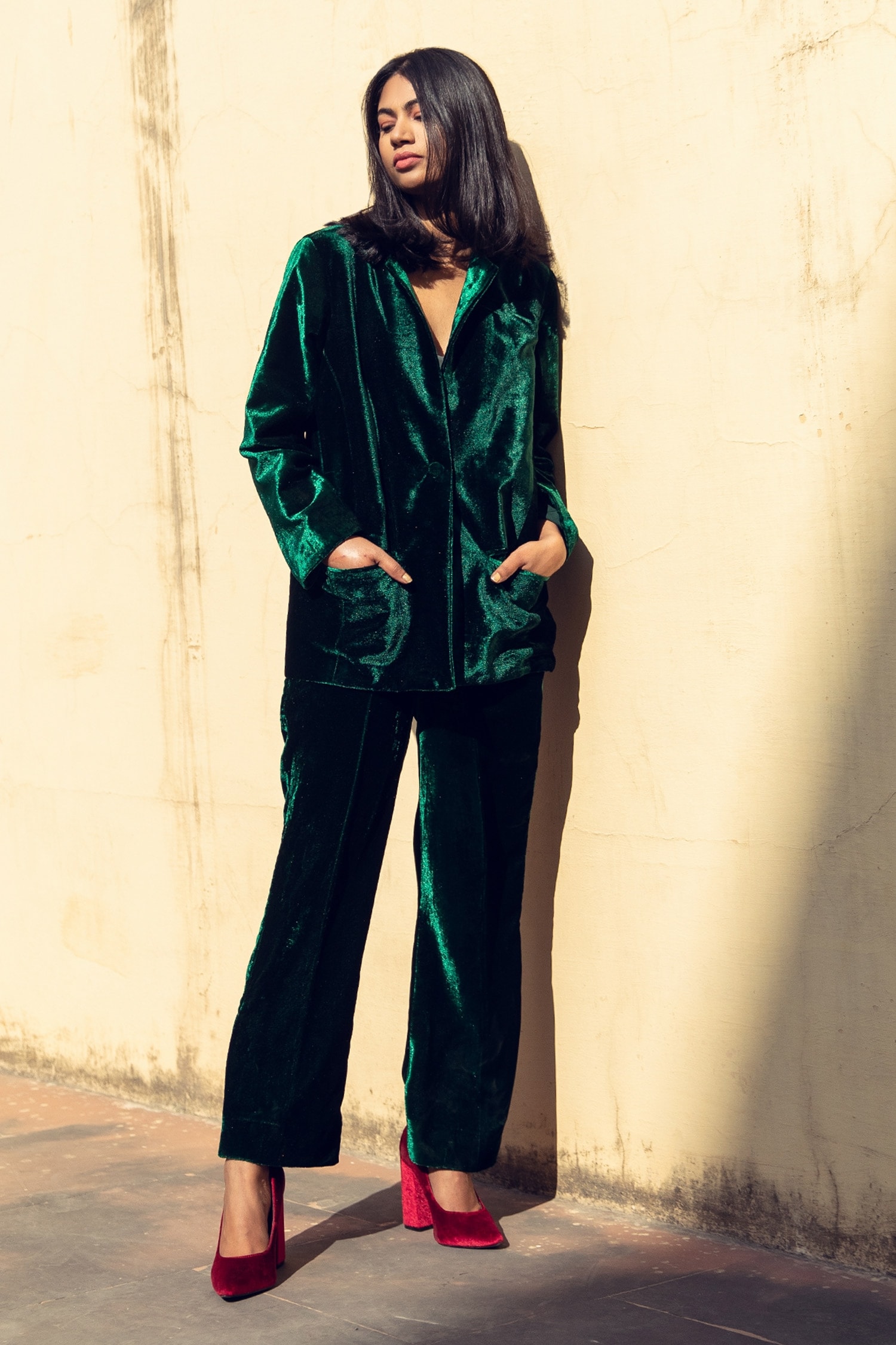Buy Gulabo Jaipur Green Velvet Karla Solid Coat And Pant Set Online