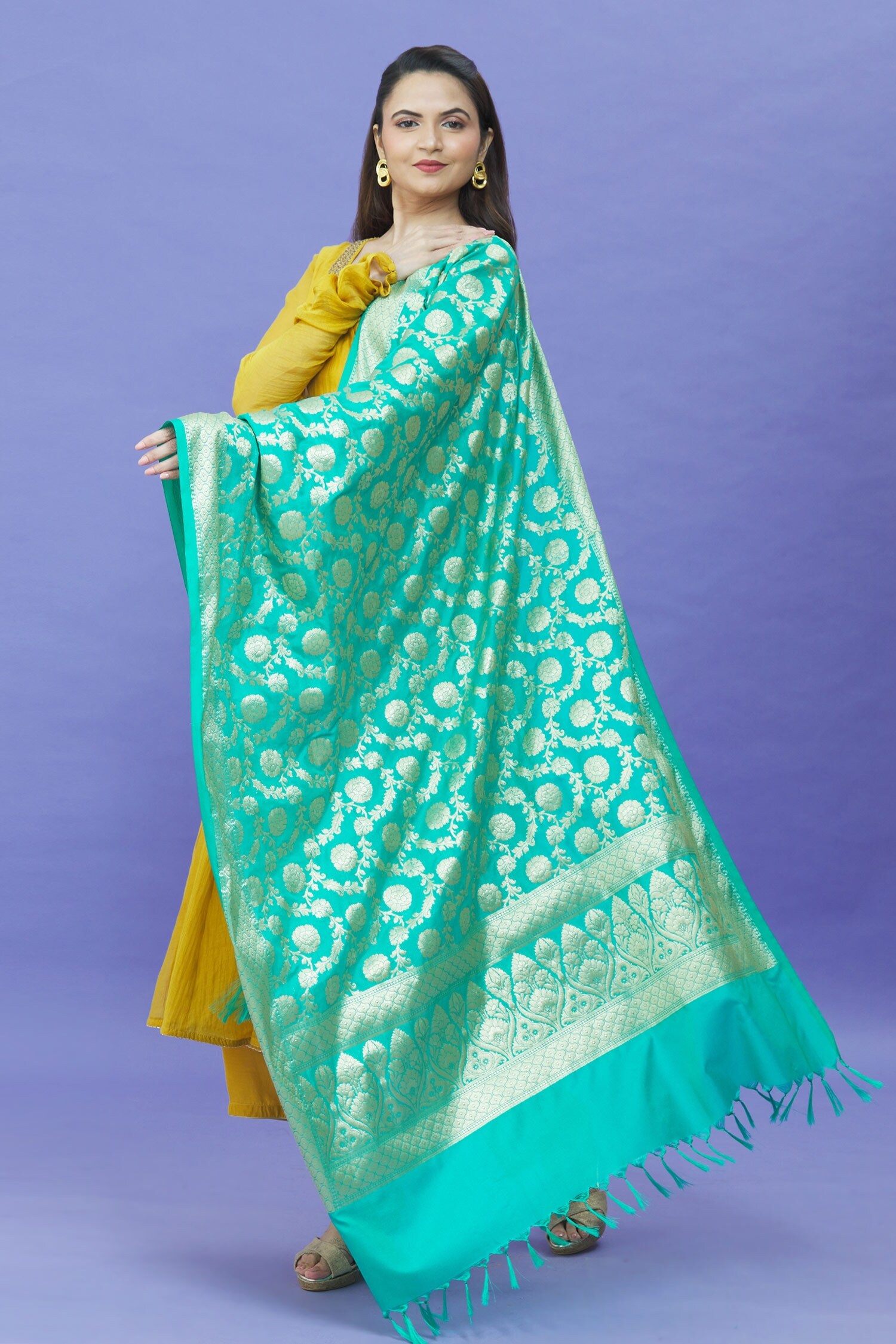 Buy Khwaab by Sanjana Lakhani Green Botanical Pattern Dupatta Online
