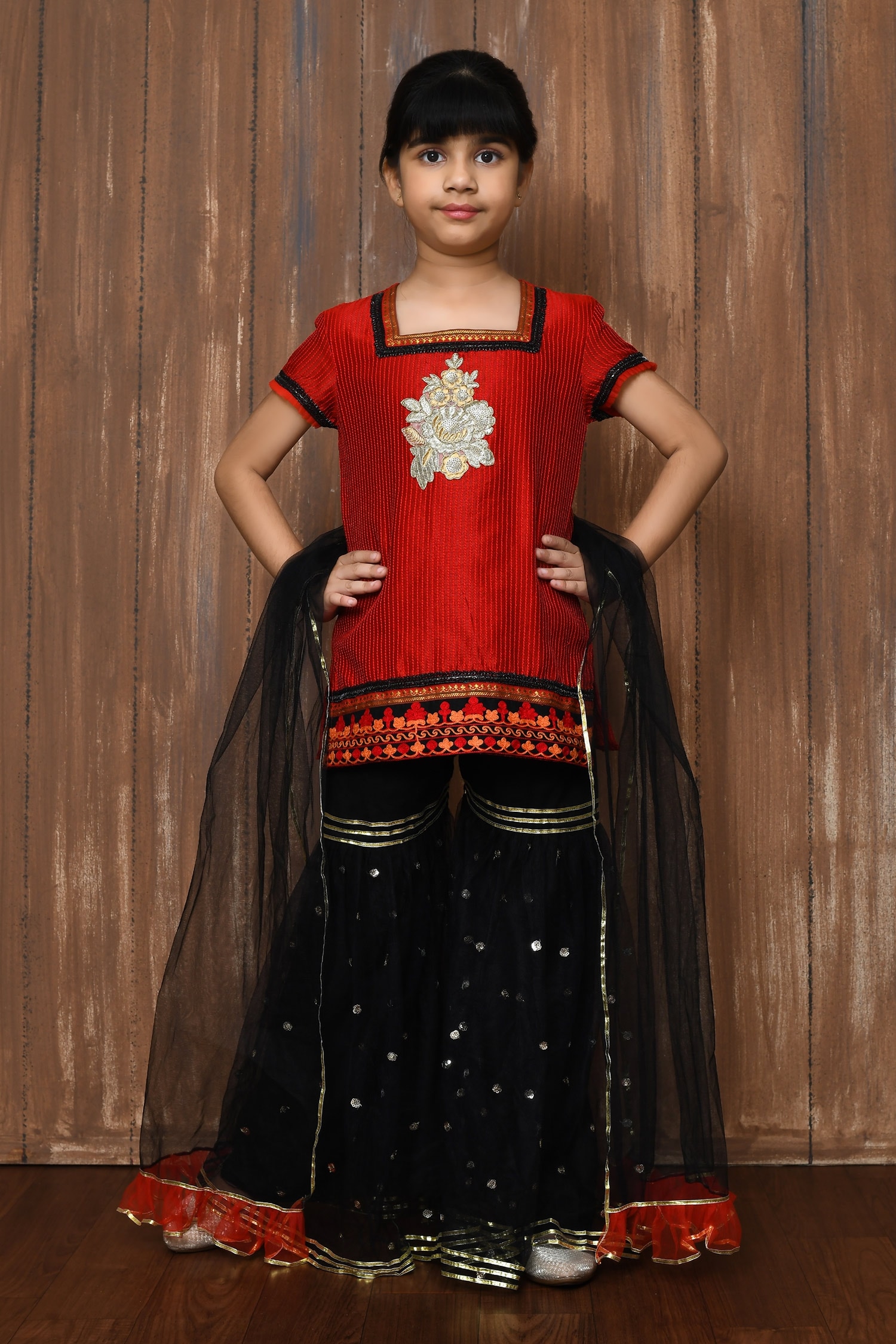 Buy Aryavir Malhotra Floral Patch Embroidered Kurta Set For Girls