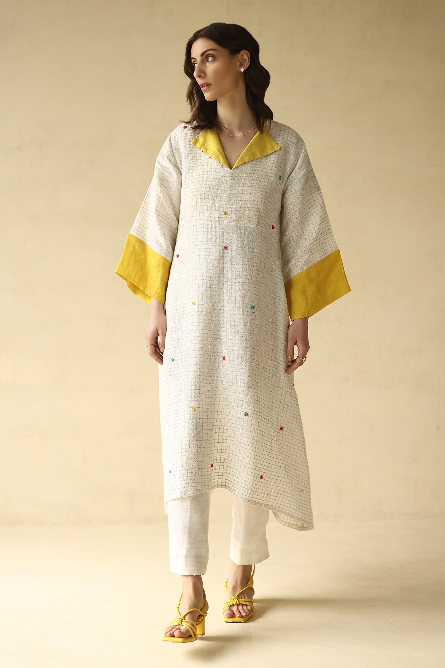 Buy Roza Pret Ivory Gauze Linen Dotty Straight Pant Online Aza Fashions